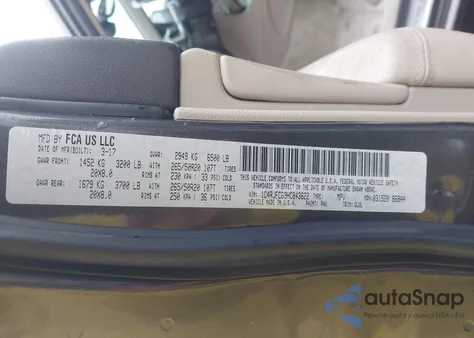 2017 Jeep Grand Cherokee Overland 4X4 from USA, damaged, VIN 1C4RJFCG3HC843622